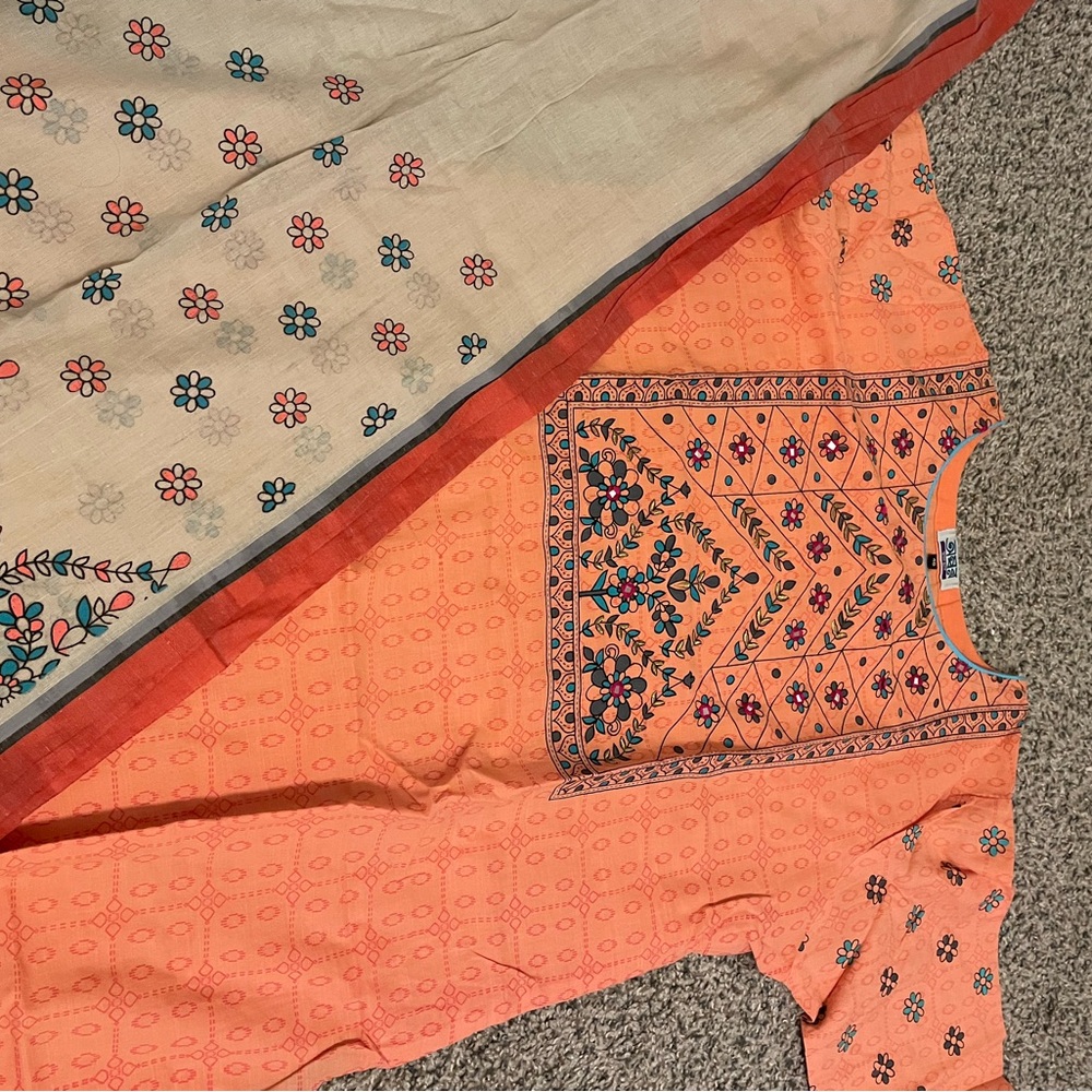 Bundle of 2 salwar kameez set XL (46)